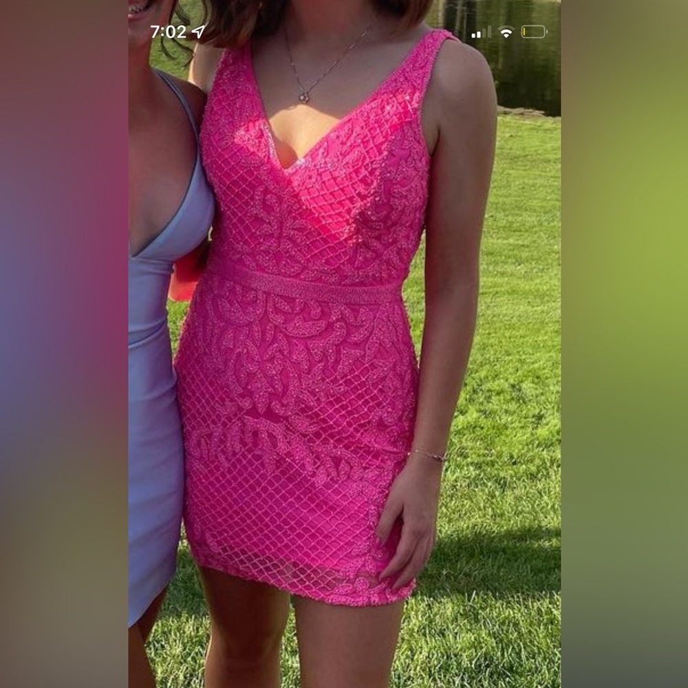 Primavera size 4 homecoming dress